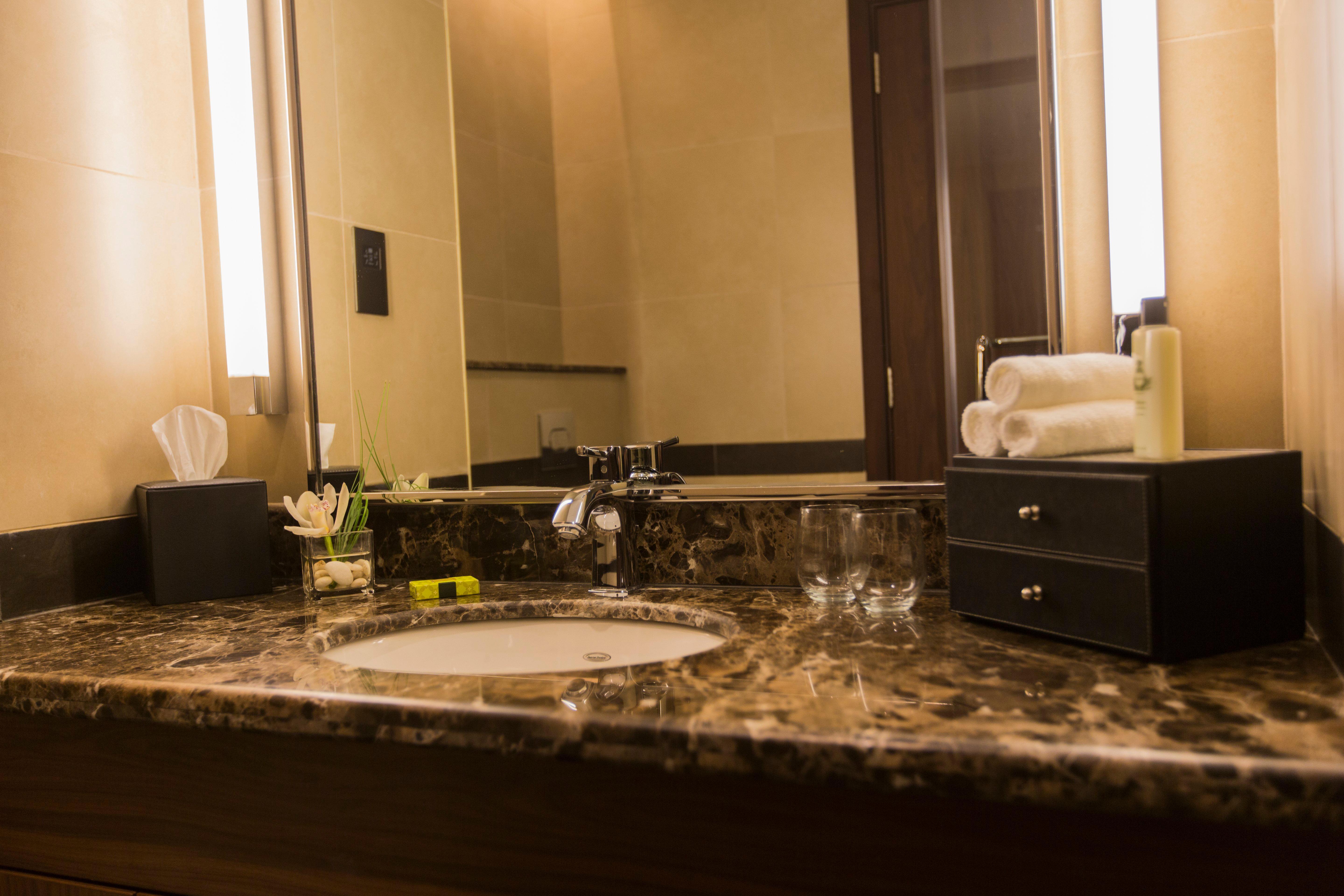Intercontinental Hotels Doha Residences Экстерьер фото
