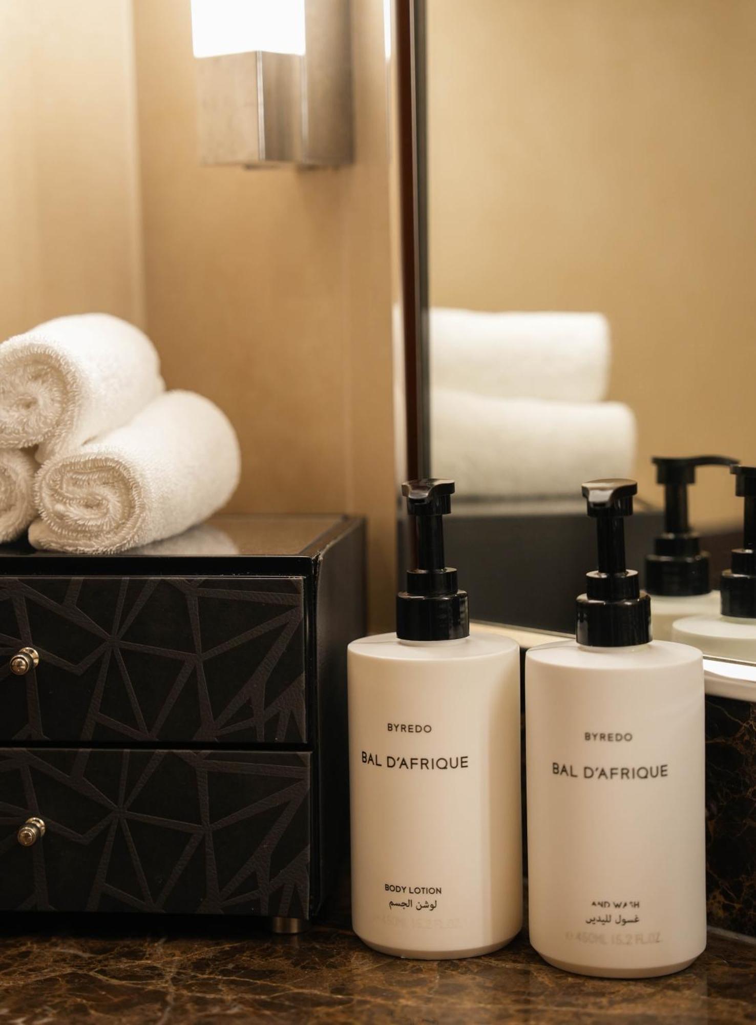 Intercontinental Hotels Doha Residences Экстерьер фото